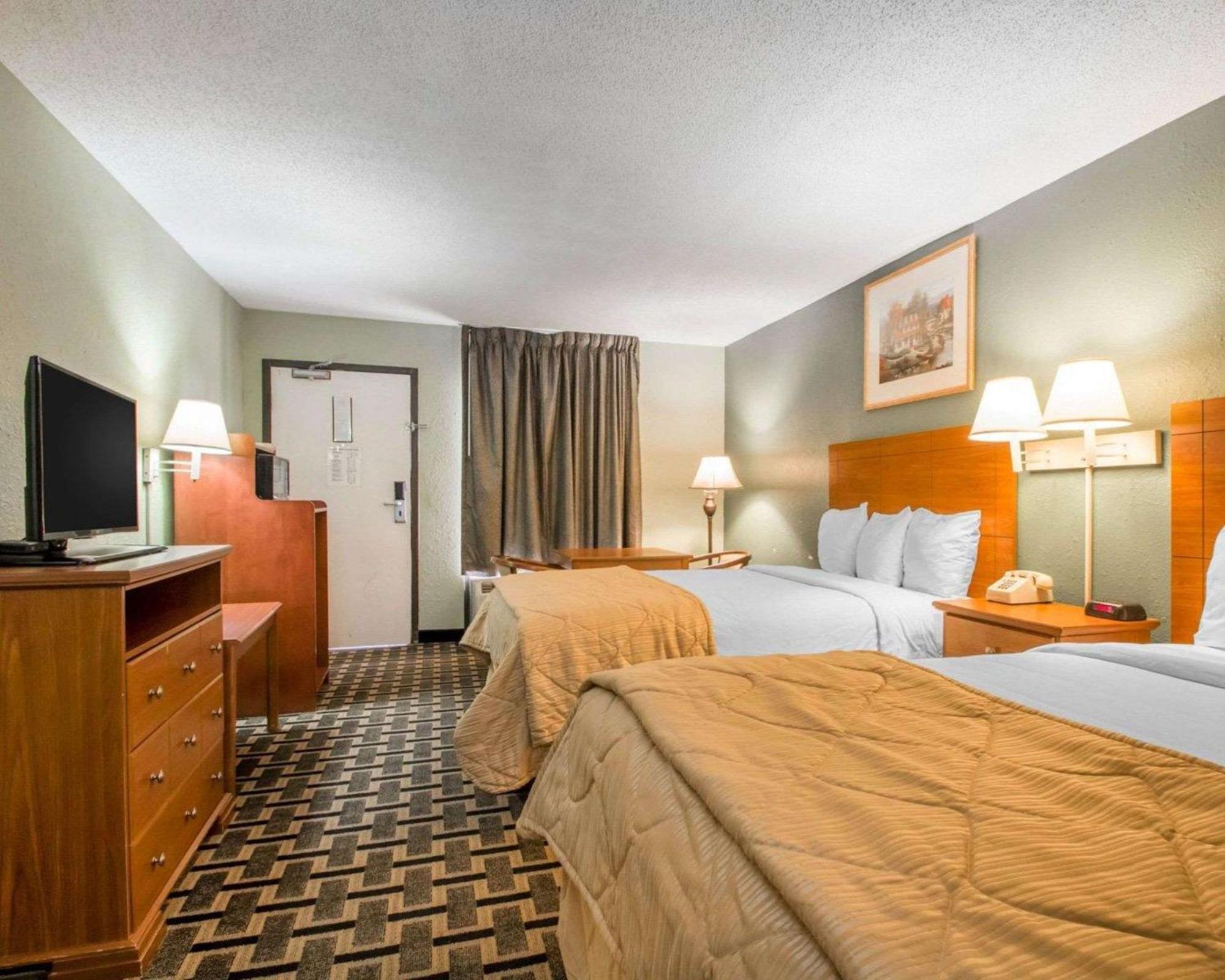 Quality Inn & Suites רידג'לנד מראה חיצוני תמונה